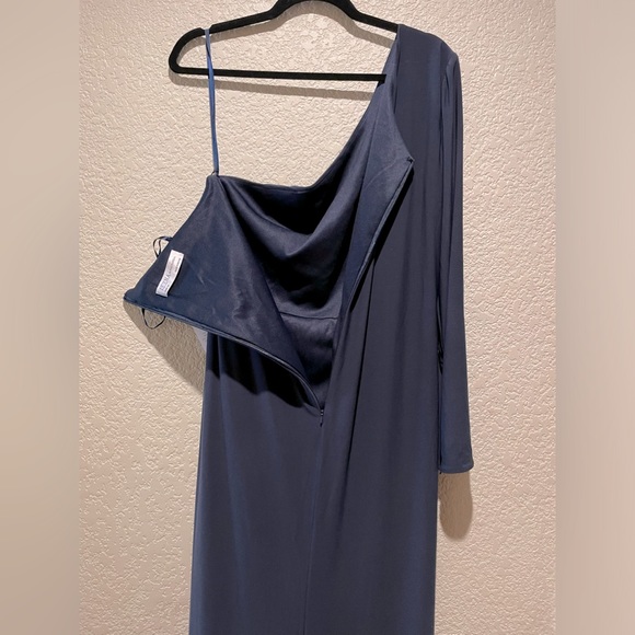 NWT Mac Duggal Stretch Jersey One Sleeve Gathered Waist Gown Dress Navy Size 10 - Picture 8 of 12